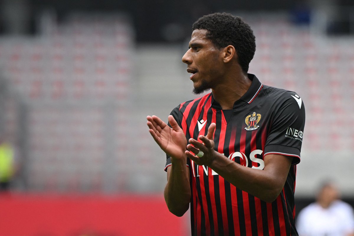 FabrizioRomano's tweet photo. Manchester United scout, in attendance to follow again Jean-Clair Todibo during OGC Nice game vs Lille tonight. 🔴🔍 https://t.co/UcHo0LFay8