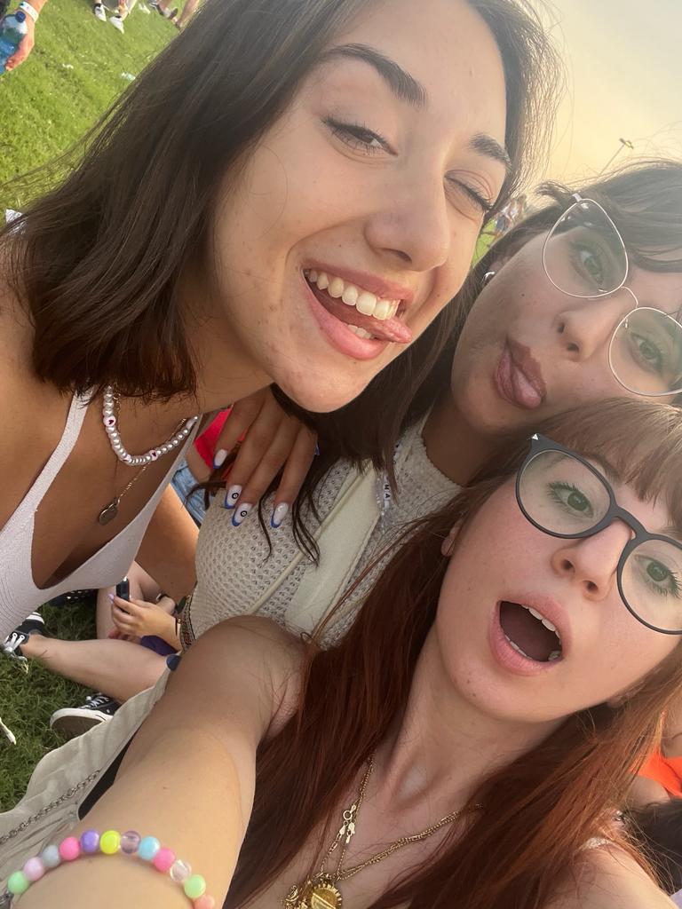 la vera lalla tweet media