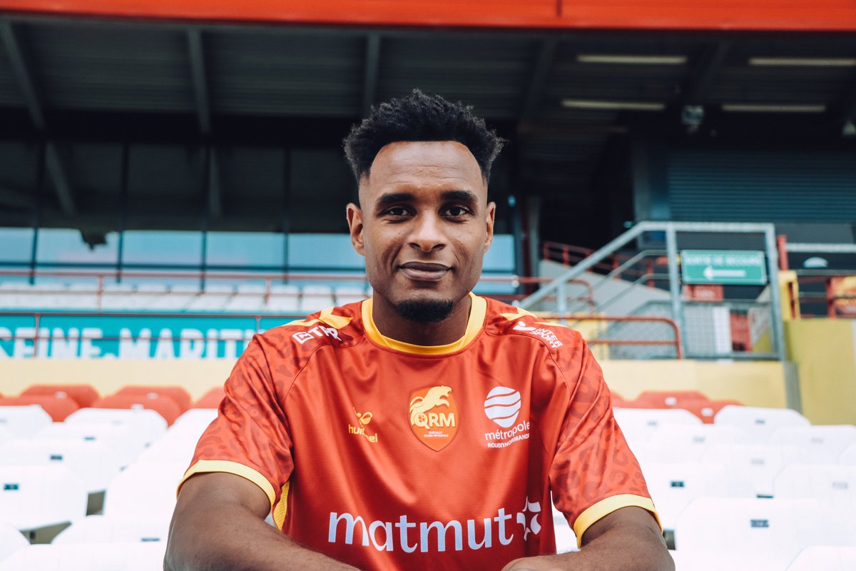 ✍️ 𝗦𝘁𝗲𝘃𝗲𝗻 𝗙𝗼𝗿𝘁𝗲𝘀 est Rouge et Jaune ! 🔴🟡

🤝 L’expérimenté défenseur central de 31 ans vient renforcer le groupe d’Olivier Echouafni.

👋 Bienvenue Steven !

🗞 qrm.fr/steven-fortes-…

#MercatoQRM