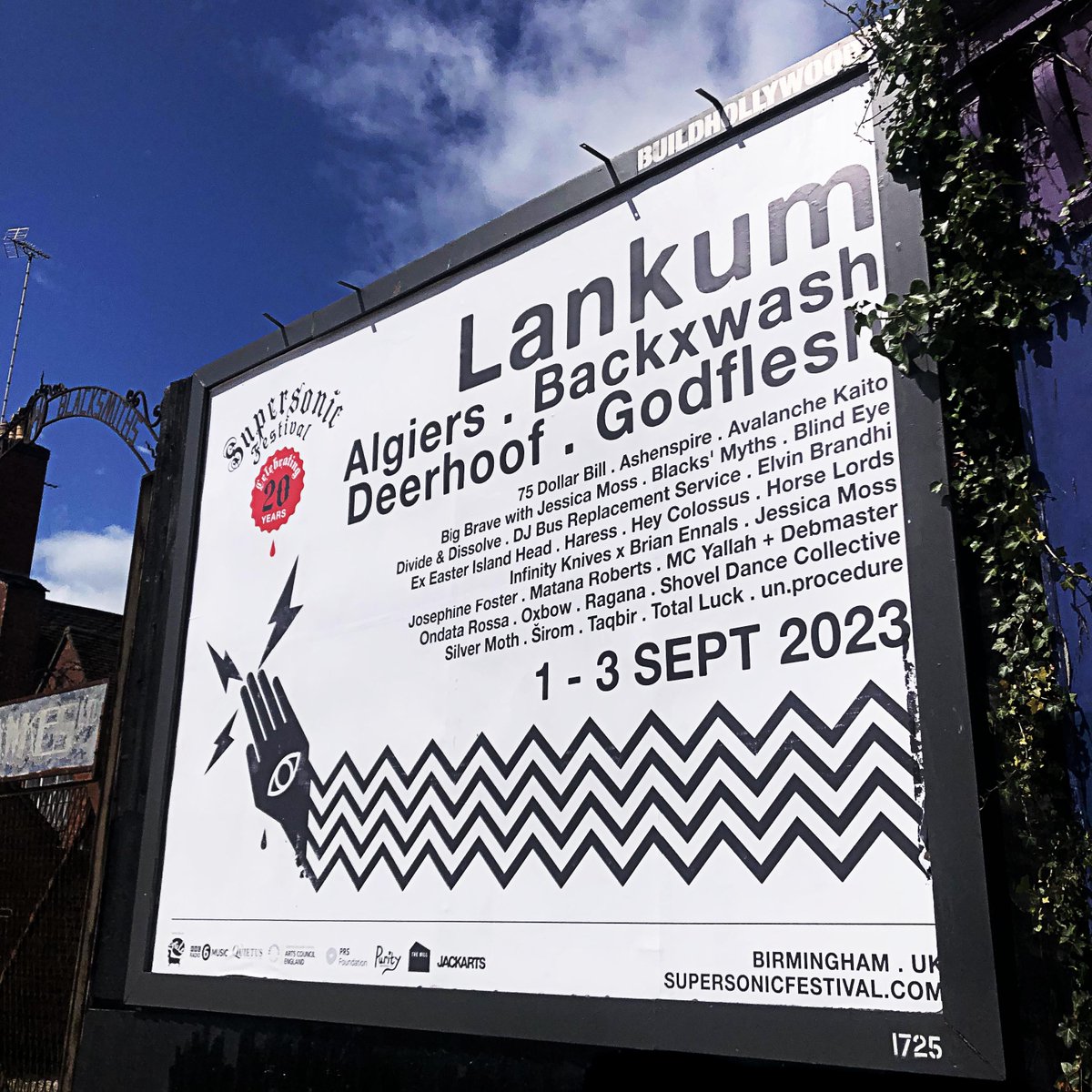 supersonicfest's tweet image. Just 3 weeks to go until Supersonic Festival 2023!

"This thrilling underground fest has radical utopianism at its heart” – @guardian  ★★★★★

Hurry, fewer than 50 weekend tickets left – secure yours now! 🎟️🔥
supersonicfestival.com