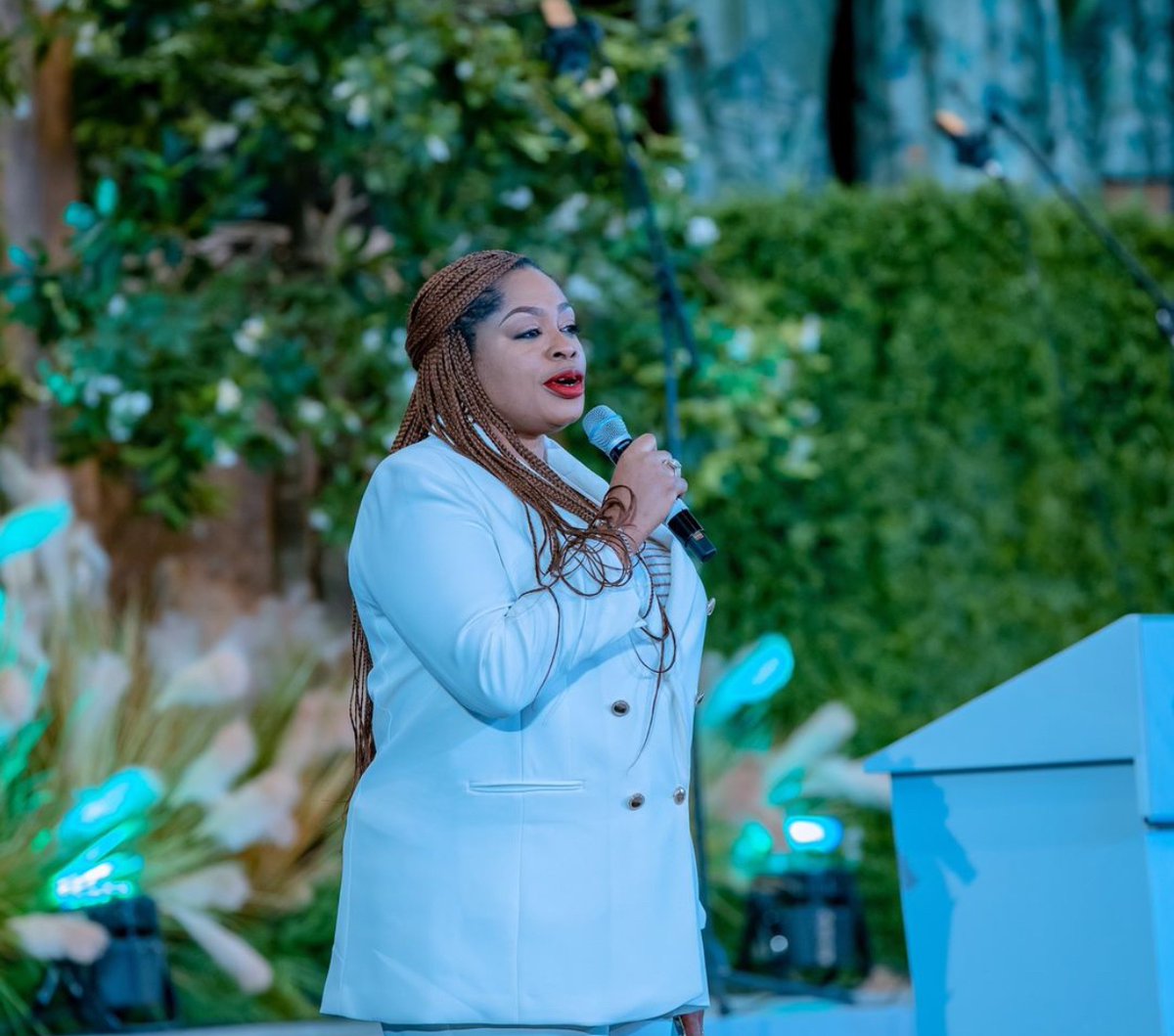 AWT_wfm's tweet photo. "We are walking in abundance
Moving with the speed of the Holy Ghost. We are favoured" 

@therealsinach 

#awt2023 https://t.co/dmEjltZfwx