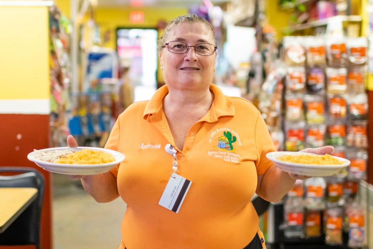 lacasitamexrest's tweet image. Did you know La Casita has been serving up delicious Mexican food since 2001? That's 20 years of mouthwatering tacos, enchiladas, and more! Join us for a taste of tradition. 🎉🌯 #20YearsStrong #LocalFavorite #LaCasita