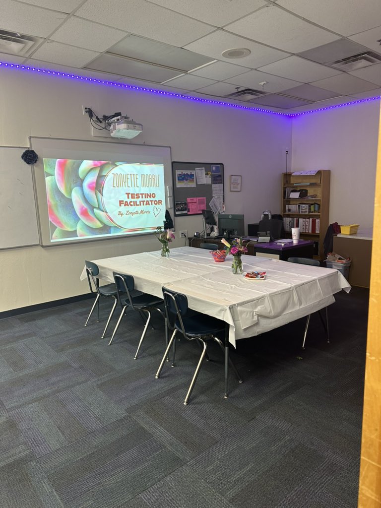 MsZMorris's tweet photo. Teacher PD! https://t.co/hVpslbY8C0