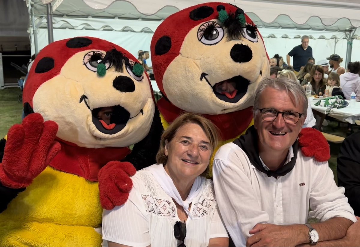 #Gujan Mestras en fêtes# Calin avec les Cocci Nelles
m.facebook.com/story.php?stor…