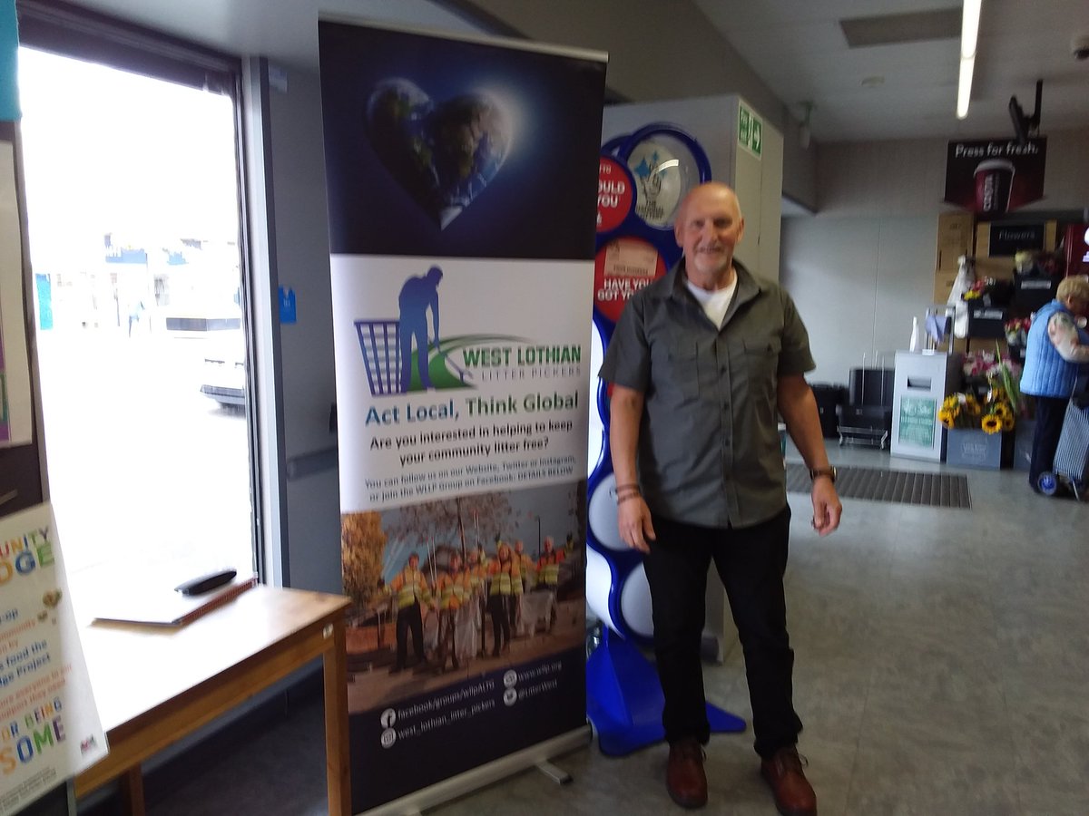Great afternoon with Jim Alan from West Lothian Litter pickers at <a href="/CoopWhitburn/">Whitburn Coop</a>  <a href="/heggie_peter/">Peter Heggie</a> <a href="/Tom_MPM/">Tom Copeland</a> #itswhatwedo
