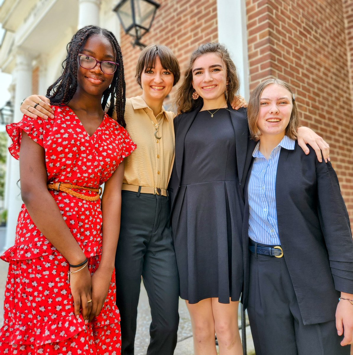 foundingforward's tweet photo. Congrats to ALL of our #ServiceLearninginPublicPolicy students for completing our #SLIPP program and for completing their policy presentations! We're very proud of your accomplishments and growth. https://t.co/mPD5RVDc0E