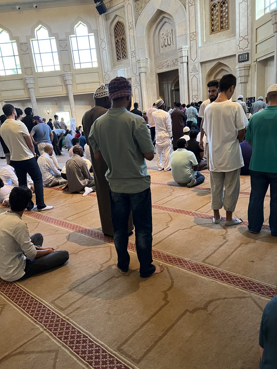 Friday.

My first time ever stepping foot in a Mosque.

I came alone.

I truly didn’t know what to expect.

I kept to myself, because that’s just how I am as a person.

The energy in this place is incredible.

I witnessed 2 young men take their Shahada.

I’m happy I came here.

I