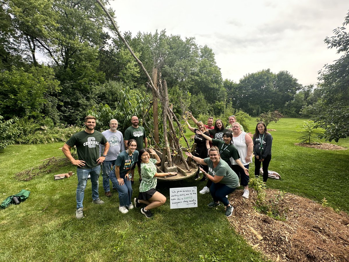 Julie Bryniczka tweet media