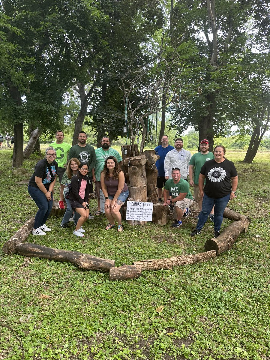 Julie Bryniczka tweet media