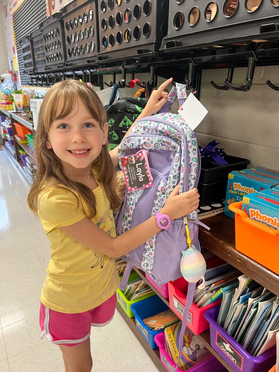 paula156afbt's tweet photo. Best First Full Week! We learned all about classroom routines, rules and how to become a SUPER Seminole! #SSSE #mrssmatherskindergarten✏️📝@Hall_Schools @SSenrichment https://t.co/Ldtbev0yUa