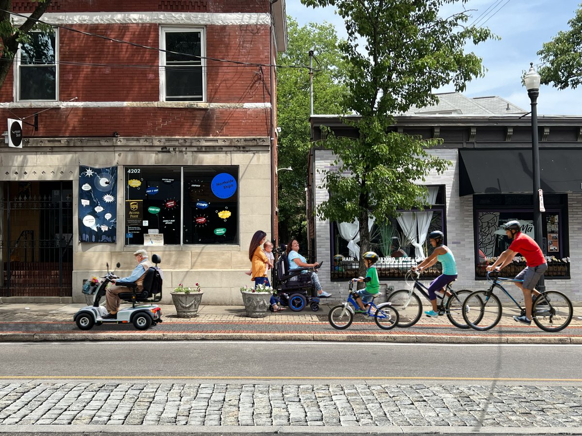 photoconceptart's tweet photo. 🚍🚏 #BRT and the future of #InclusiveMobility in #CIncinnati- a 🧵
#activemobility #conceptdesign #photoshop #transit #urbandesign #universalmobility #VisionZero https://t.co/oi9Y30xjww