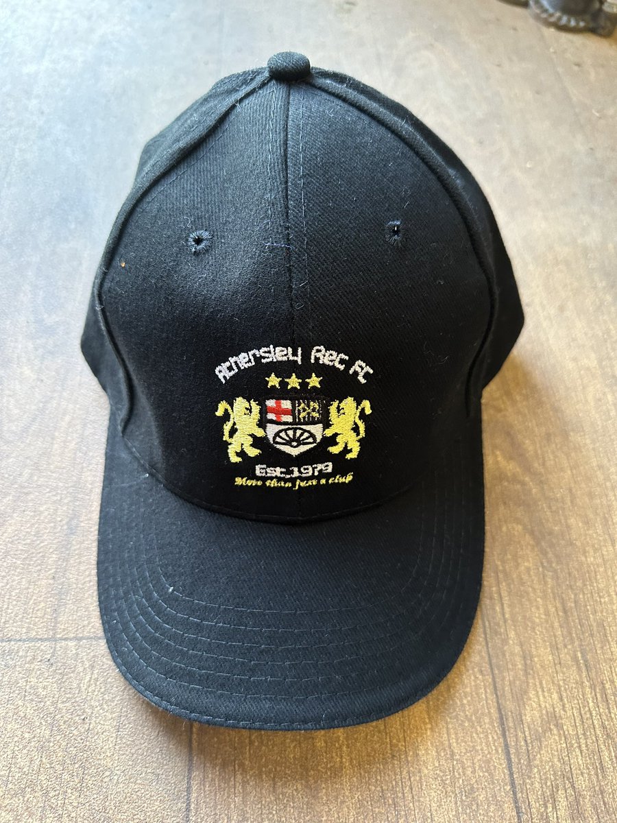 AthersleyRecFC's tweet photo. Memorabilia for sale:

🧷 Pin Badges - £3.50

🧢 Hats - £9.00

🧣 Scarves - £9.00

Simply ask at the turnstiles!

#YouRec https://t.co/Ba9RSTsXyy