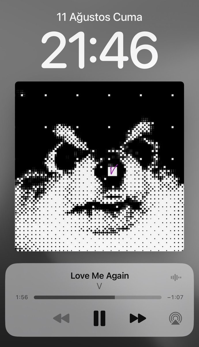 lilithbysuga's tweet photo. @withtae7 @BTS_twt I'm listening to #RainyDays by #V (@BTS_twt ) from the new album #Layover https://t.co/idHERXgYHF