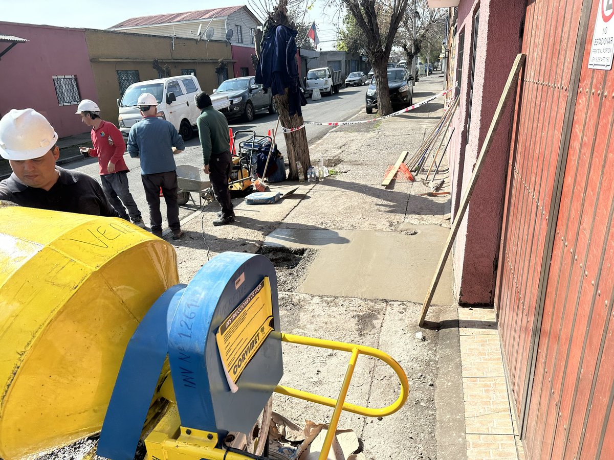 ligonsan's tweet photo. muchas gracias @luisastudillop @PACmunicipio por habernos solucionado el problema y así evitar accidentes. https://t.co/ntWaPl4z9S