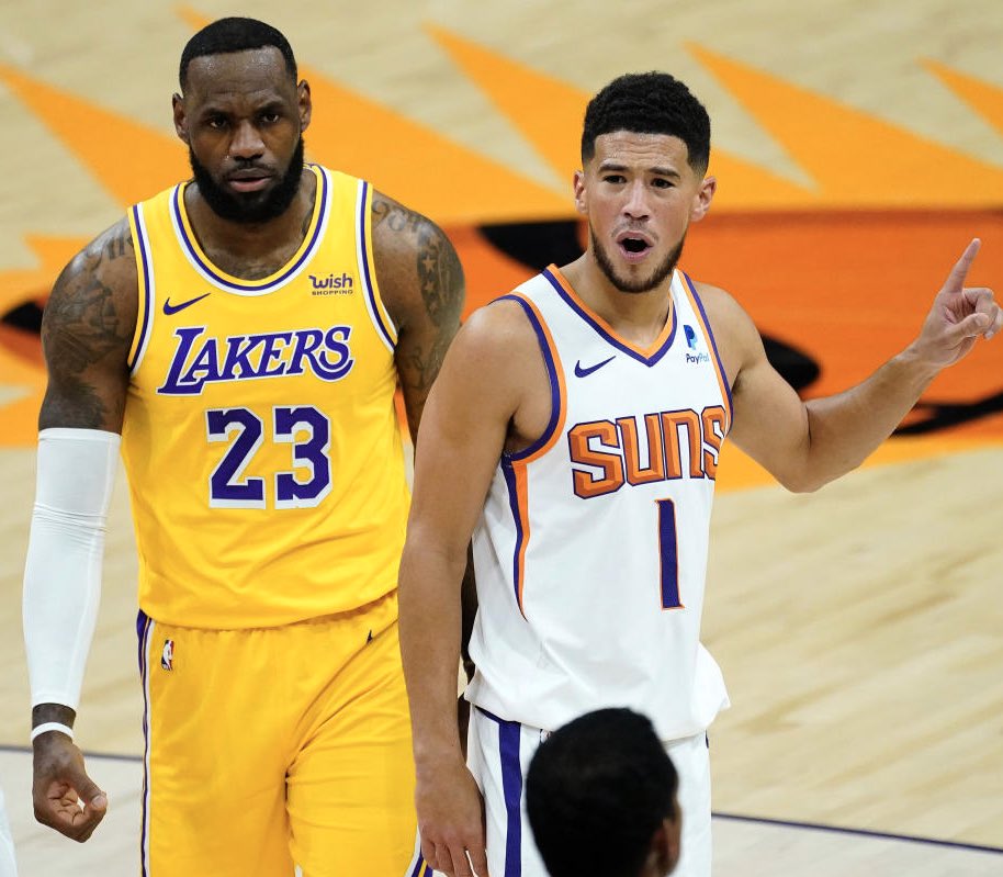 LakeShowYo tweet media