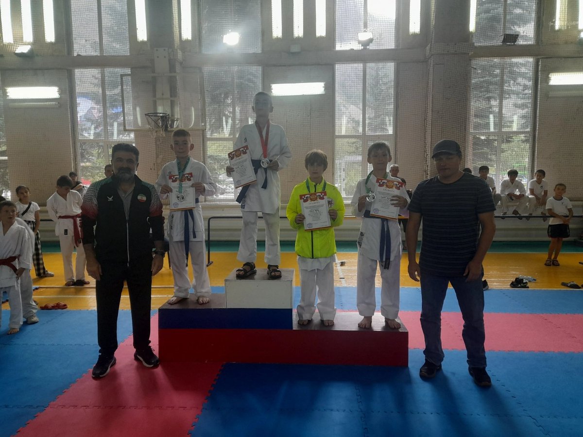 ALFA_karate's tweet photo. Кубок Приэльбрусия 2023
🥇Амельченко Дмитрий, 
🥇Слепухина Татьяна, 
🥇Суллуев Габибулла
🥈Юшкевич Василина,
🥈 Михайличенко Кирилл. 
🥉Яковенко София-Веста,
🥉Лебедева Софья,
🥉Мамедов Орхан, 
🥉Габелия Давид
#alfakarate #wkf
Center of Martial arts ALFA. 
https://t.co/tYlmwOICnf https://t.co/Lg0SjH2BHb