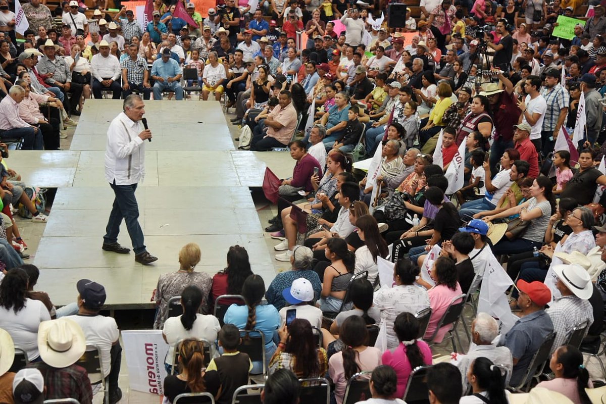 Iniciamos una nueva jornada de asambleas populares en Torreón, Coahuila, hombro a hombro con nuestras compañeras y compañeros del movimiento.

Es una realidad, con el presidente López Obrador, hemos reducido la pobreza, generando oportunidades y futuro para las mayorías, pero no