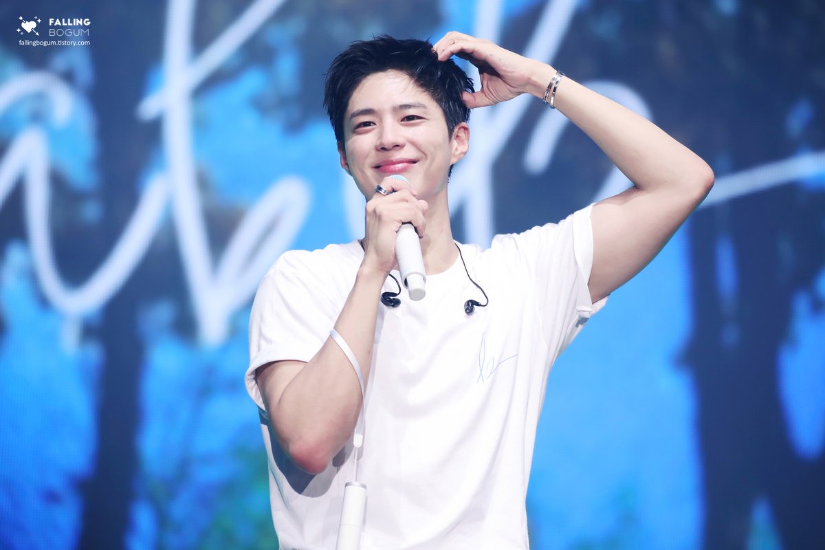230811 박보검 데뷔 12주년 팬미팅 <Cantabile>

<a href="/BOGUMMY/">박보검</a>
지금 이 순간이 다시 넘겨볼 수 있는
한 페이지가 될 수 있게 💙

🔗blog.kakaocdn.net/dn/bzQVL9/btsq…
🔗blog.kakaocdn.net/dn/dMnnQp/btsq…
🔗blog.kakaocdn.net/dn/ceh6Sw/btsq…
🔗blog.kakaocdn.net/dn/b1CTky/btsq…

#박보검