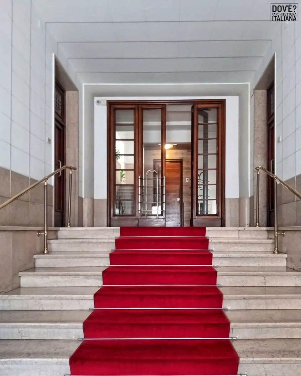 sfnnicita's tweet photo. Androne classico moderno
{Pietro Sforza, palazzina in via Lima, Roma anni '30}
#romadallabici
#romamoderna #modernrome
#palazzinaromana #palazzineincercadautore #androniromani #entryways #romanentryways #interiors #interni #androni
#italianarchitecture #architetturaitaliana https://t.co/swy9zaVUM5