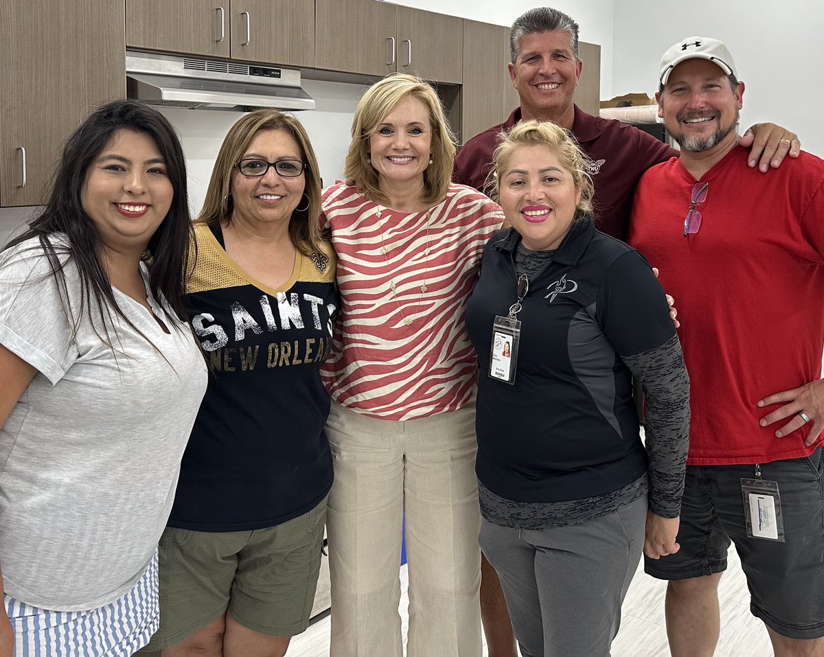 I had the honor of spending time with our incredible ⁦@ProsperISD⁩ Transportation. I love hearing their heart for the students they serve. #prosperconnects