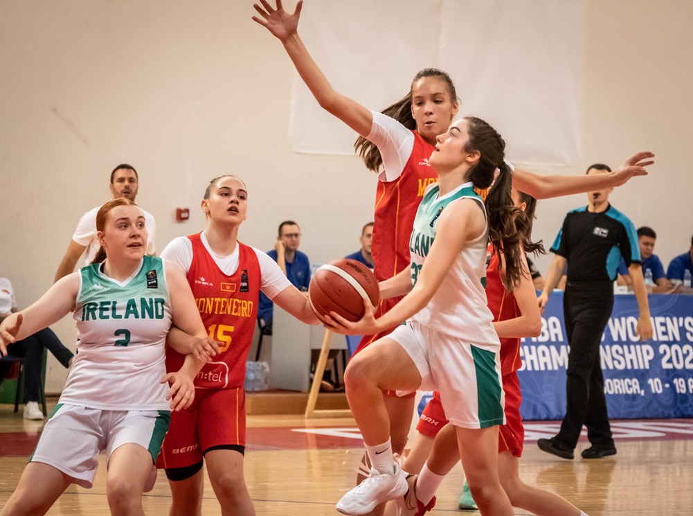 BballIrl's tweet photo. 𝙍𝙀𝙎𝙐𝙇𝙏

FIBA U16 Women's European Championship
🇮🇪45-82🇲🇪 

Next up for the team is Cyprus at 1230 on Saturday, watch here ➡️https://t.co/CB2Gfj6kAV

#Greenmeansgo ☘️ https://t.co/uNYt9aDFzG