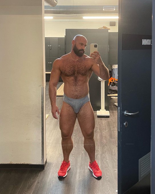 August shape 🦾 https://t.co/V7XH0xZ5zb