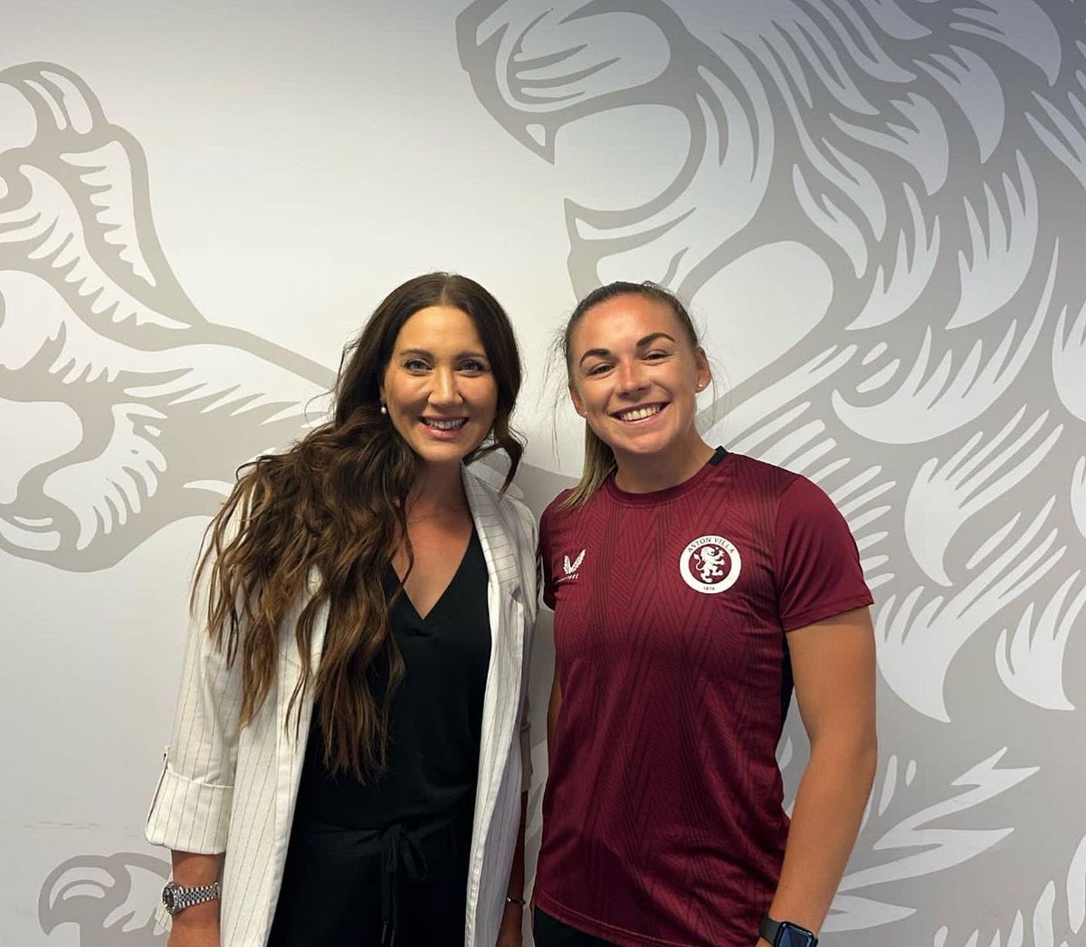 Kirsty Hanson tweet media