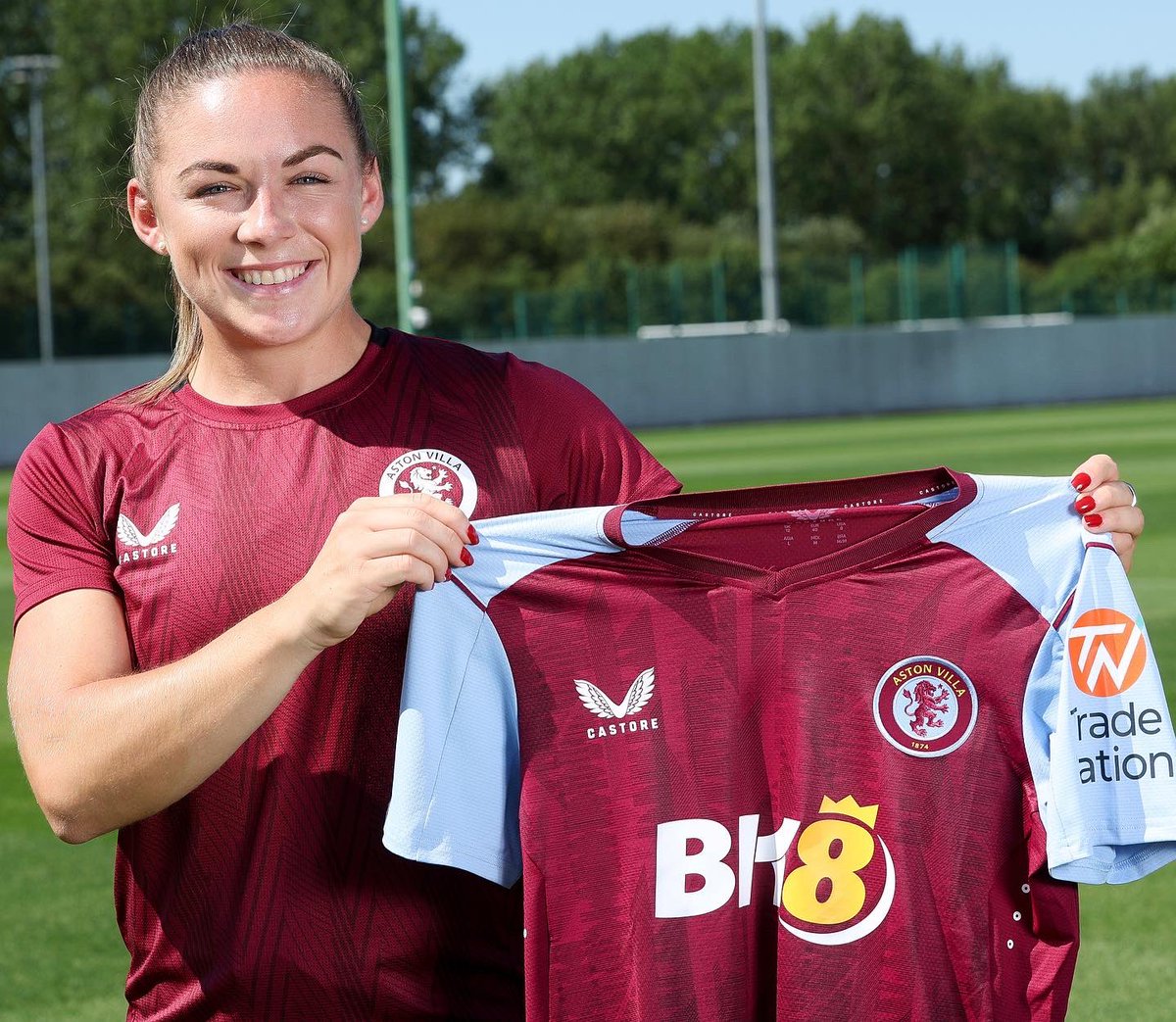 Kirsty Hanson tweet media