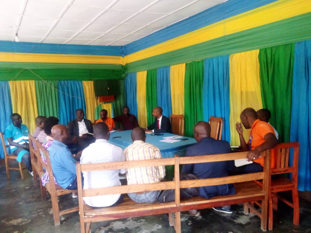 <a href="/BugaramaS/">Bugarama Sector</a> habaye inama yaduhuje  n'Abahagararariye  #NGOs dukorana tuganira ku bikorwa dufatanyamo bizamura imibereho myiza n'iterambere by'abaturage mu no ku byo tuzakomeza gufatanya mu gihe kiri imbere. iyi nama yanitabiriwe n'Abayobozi b'Inganda n'amabanki <a href="/RusiziDistrict/">Rusizi District</a>