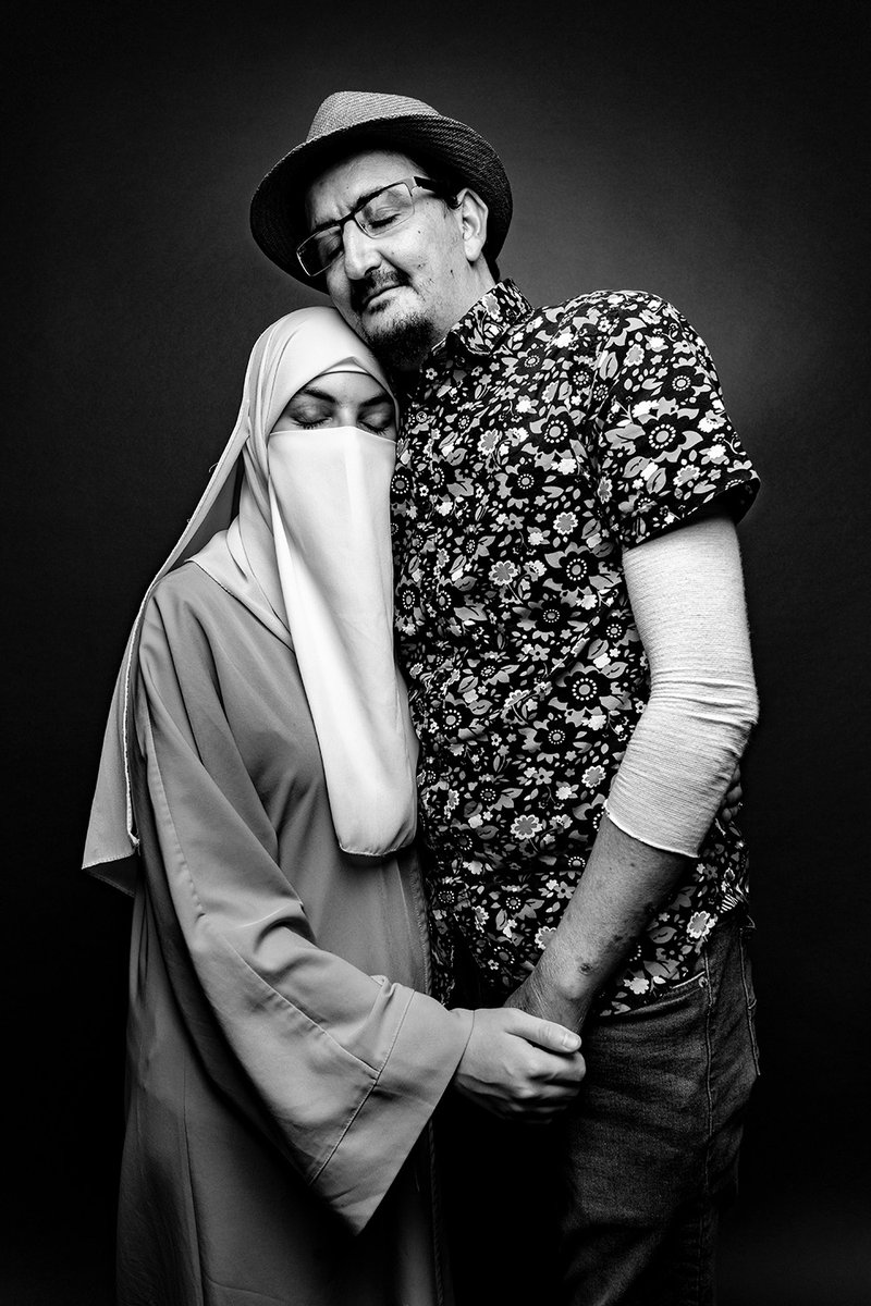debraOfAmerica's tweet photo. 👏 Please join us in a big round of applause for photographer, Ari Espay! His captivating portraits of our EB Community from our 2022 #debraCareConference have earned him an Honorable Mention in the 2023 @iphoto_awards  Deeper Perspective Award! 🎉  #IPADeeperPerspective https://t.co/h8iwNjKzeo
