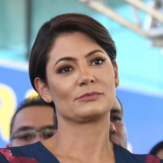 DanielMaiaMello's tweet photo. Michelle Bolsonaro vai ser intimada a depor na Polícia Federal. 

GRANDE DIA 👍 https://t.co/pYgRqYBtqE