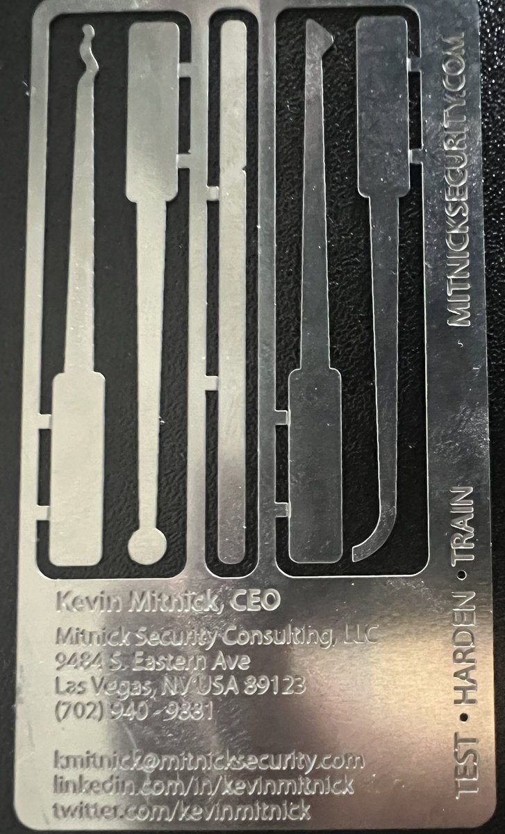dainba's tweet photo. @kevinmitnick 
Best business card ever. RIP https://t.co/4bELNobhx7