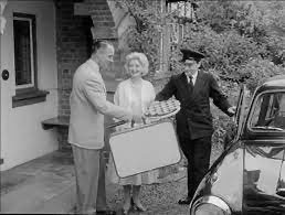 SaveRedlandLibr's tweet photo. 8:30pm TODAY on @TalkingPicsTV 

From 1958, s1 Ep 32 of the #Crime series📺 #Dial999 “Living Loot” directed by #BernardKnowles &amp; written by #EdwardJMason 
 
🌟#RobertBeatty #JohnLoder #GeraldCase #PeterSwanwick #GilbertDavis #RobertRietty #JuneAshley https://t.co/NXiJnB8cQE