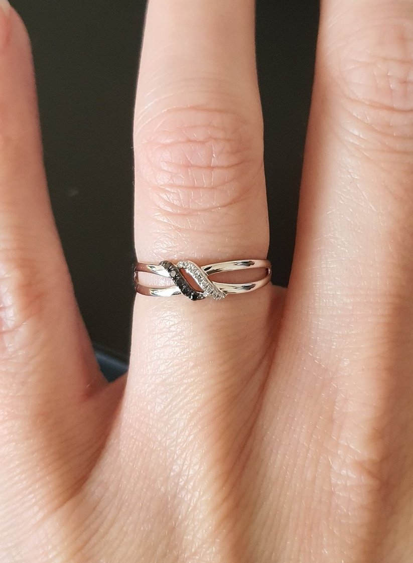 ElijahBaley20's tweet photo. C'est dommage que twitter disparaisse, ou pas, mais au moins cela nous aura permis de nous rencontrer. ( On discute encore les CGU) . Enfin voilà champagne, tacos merguez et diamants, je me suis proposé@CraziiCatLadii et elle m'a accepté.
#fiançailles #thanks_twitter https://t.co/R9DjXhockS