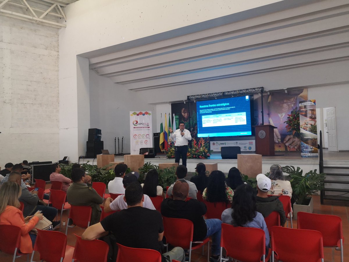 Mariannyrojasg's tweet photo. @PROCOLOMBIACO en alianza con @CCHuila en #ExpoSur realizando hoy #FuturExpo en #Pitalito con empresarios y emprendedores de la región brindando información clave para su proceso de internacionalización. Gracias a @Kawacolombianc1  @Col_Productiva y @Bancoldex https://t.co/sETppnq3zg
