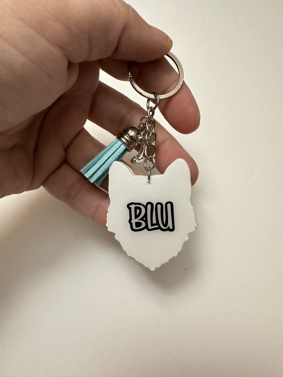 IdeasonCraft's tweet photo. Llaveros | Keychains 💕 #Husky
.
.
#DogLovers #IdeasOnCraft #PetLovers #AnimalLovers #PureLove #explore #explorepage #DogMoms #DogDads #FurMom #FurMomLife #FurDad #FurDadLife #FurFamily #FurFriends  #Trending #Fy #Fyp #DogInternationalDay #PetFriendly #IdeasOnCraft✨💫 https://t.co/GWqj4GWCC0