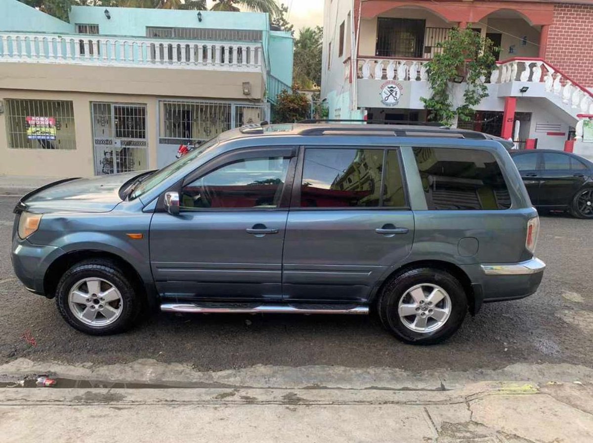 manuelcitog's tweet photo. Honda Pilot 2007
3 filas 
4x4
Sistema de gas Lovato 
Todos los papeles al día (si no valide el cristal 😂) 
Música de interior 
Todo le funciona 
RD$ 370,000 neg 
Más completa y barata que una tucson 2013 BAI https://t.co/Wm9IpmgOST