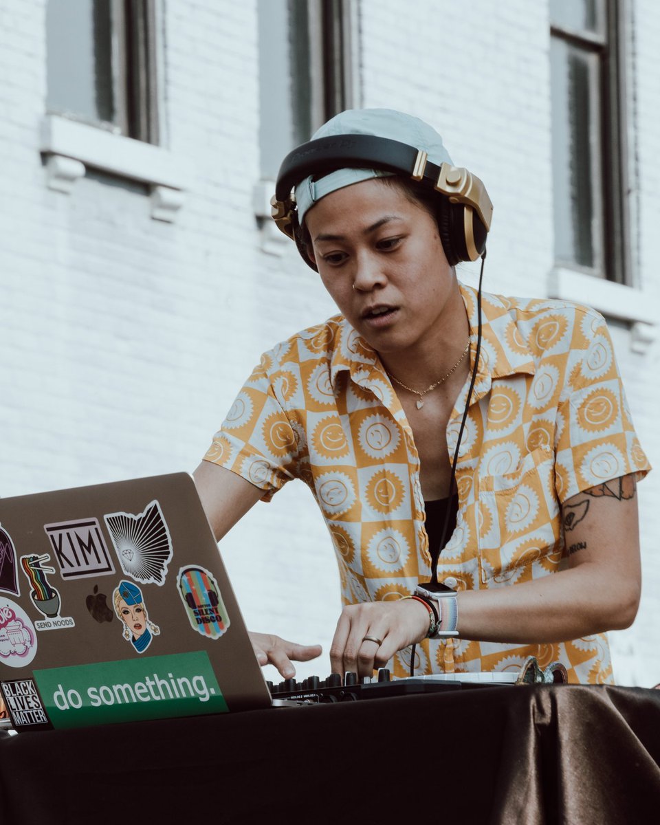 oldfremont_shea's tweet photo. 🙂😌😄😉🙃
..
Artist: KimL // ToXic Fest ‘23
Photograph taken on 6/10/23 during @ToxicBrewCo1 10 Year Anniversary Concert 
..
Track: “Odesza - Loyal x Skrillex - Cinema x Snavs - Lust” 
..
#oldfremontfilms #photography #concert #edm #edmmusic  #toxicbrew #kiml #odesza #skrillex https://t.co/ivVUuUYuNr