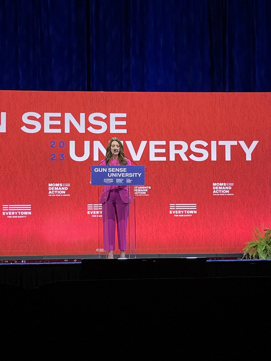 miche2u's tweet photo. “We advocate for Gun Safety, and also for ourselves. Inspiration is such an important part of this work.” Thank u for being a role model for women everywhere @shannonrwatts ❤️ #GSU2023 https://t.co/UG3j5E8lqI