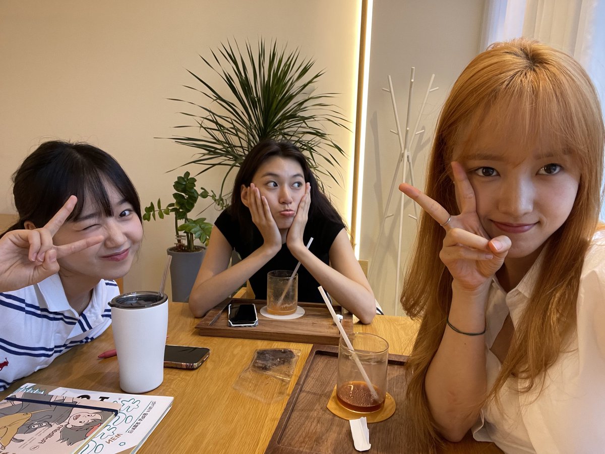 brseojeong's tweet photo. [ FANCAFE ] 10.08.23 update ·  📮

[ Sei 🌱 ] 🔑❤🧡💛✨

"Ki-lings~ Aqui estou eu~
Pensei muito sobre o que falar. Por muito tempo nesses 6 anos, honestamente, eu fui grata por tudo a todo momento, e não seria um equívoco dizer que foram boas memórias"

©wekimeki_sns

#WekiMeki https://t.co/5imUknyr80