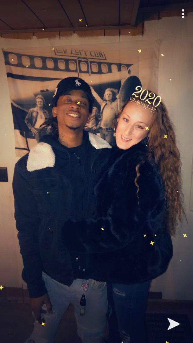 ThaSlimReaper5's tweet photo. Na I can’t een deny she really a one of one, I try to think of a comparison but come up with none, this a real rare bond, she like my midnight sun rare, I’m gon fashitsho hold her down, ion care who is or who l ain’t around. Bae Bee our Love Will Prevail! https://t.co/y5bdZtWcC1