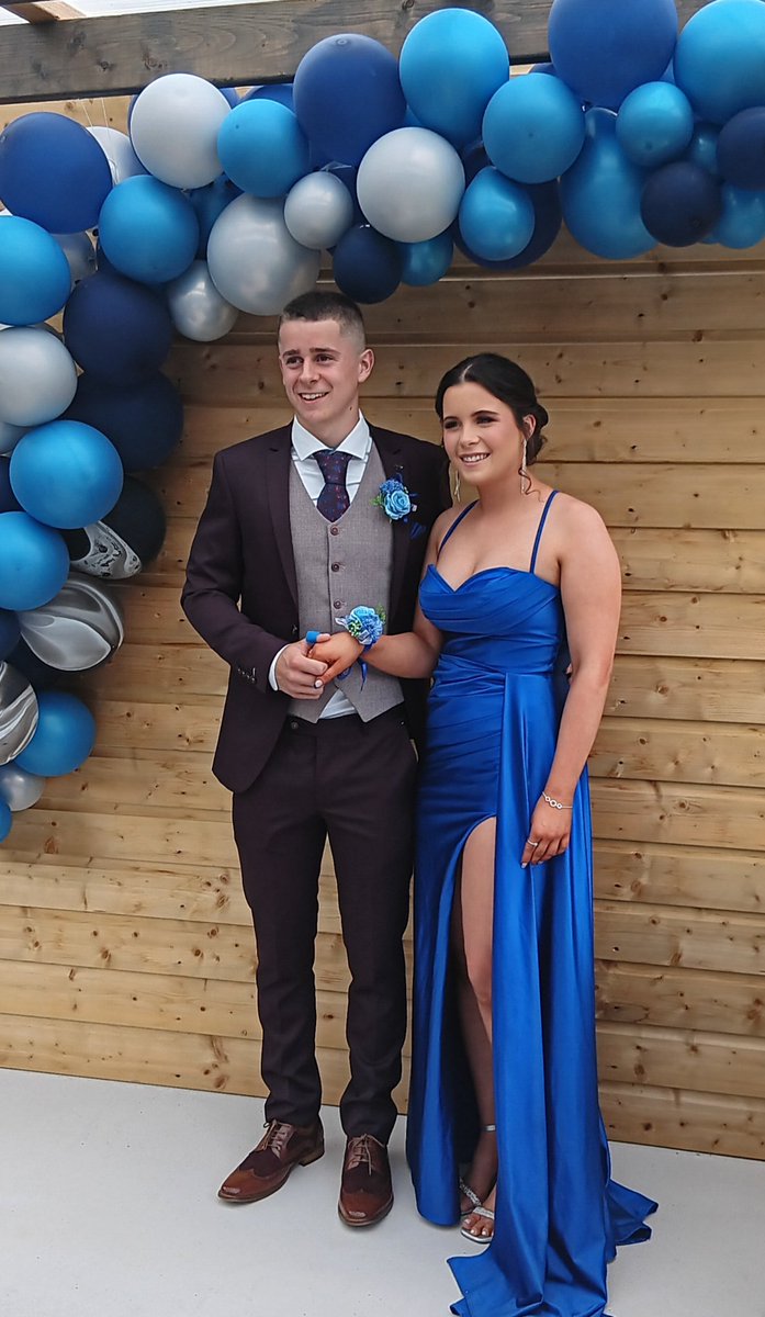 Slyonelady's tweet photo. Jack and Aoife on Jack's Debs! Hope everyone from @colaiste has a great night. #debsnight #funfun #ohtobeyoungagain https://t.co/LB706aiaYO