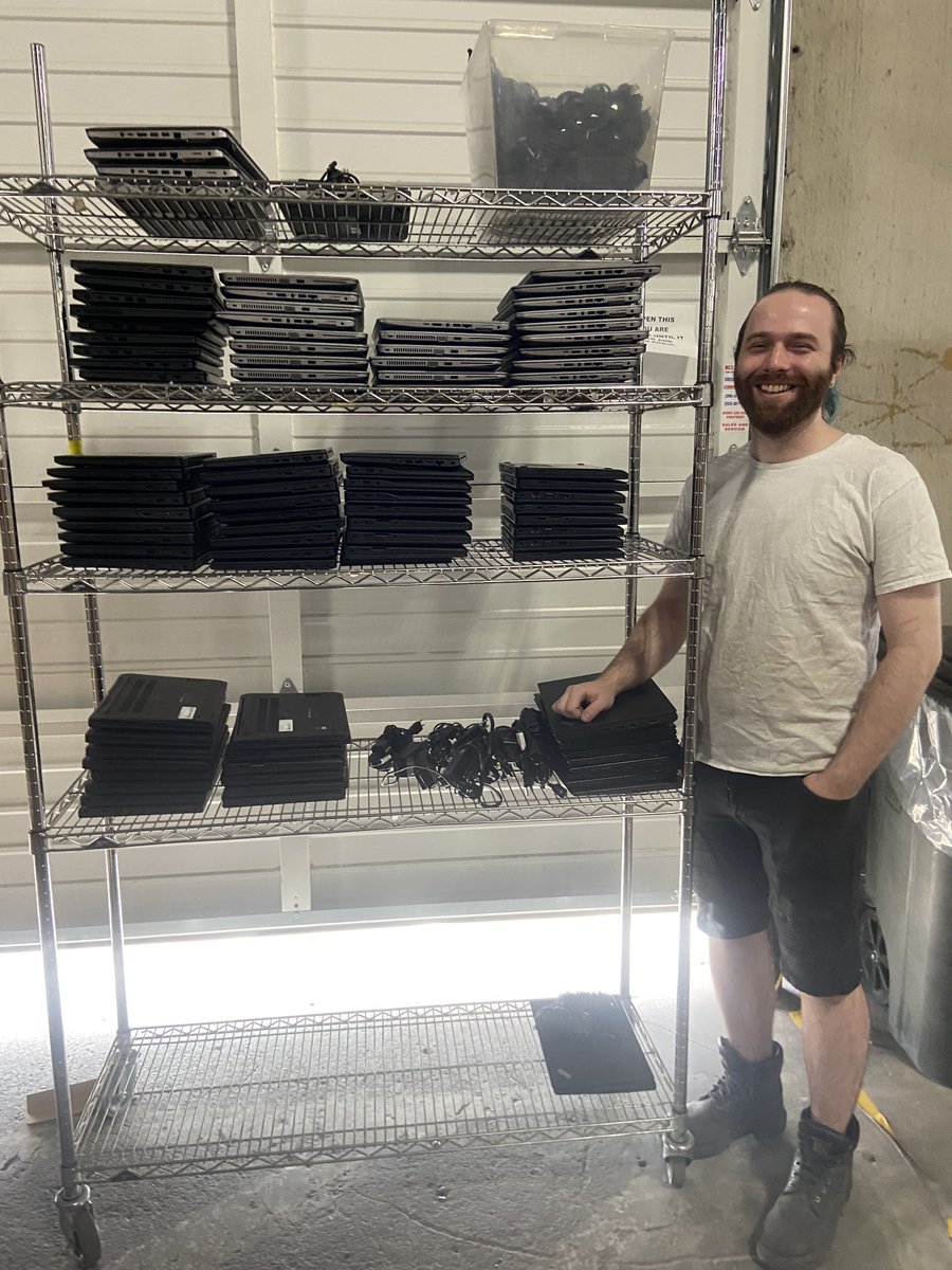 3rtechnology's tweet image. Thanks to Jake and the rest of the 3R team, we just shipped 100 laptops to the nonprofit Computers for the Blind.  Computers for the Blind installs special accessibility software on the laptops to make it possible for their clients to use the laptops and get online.