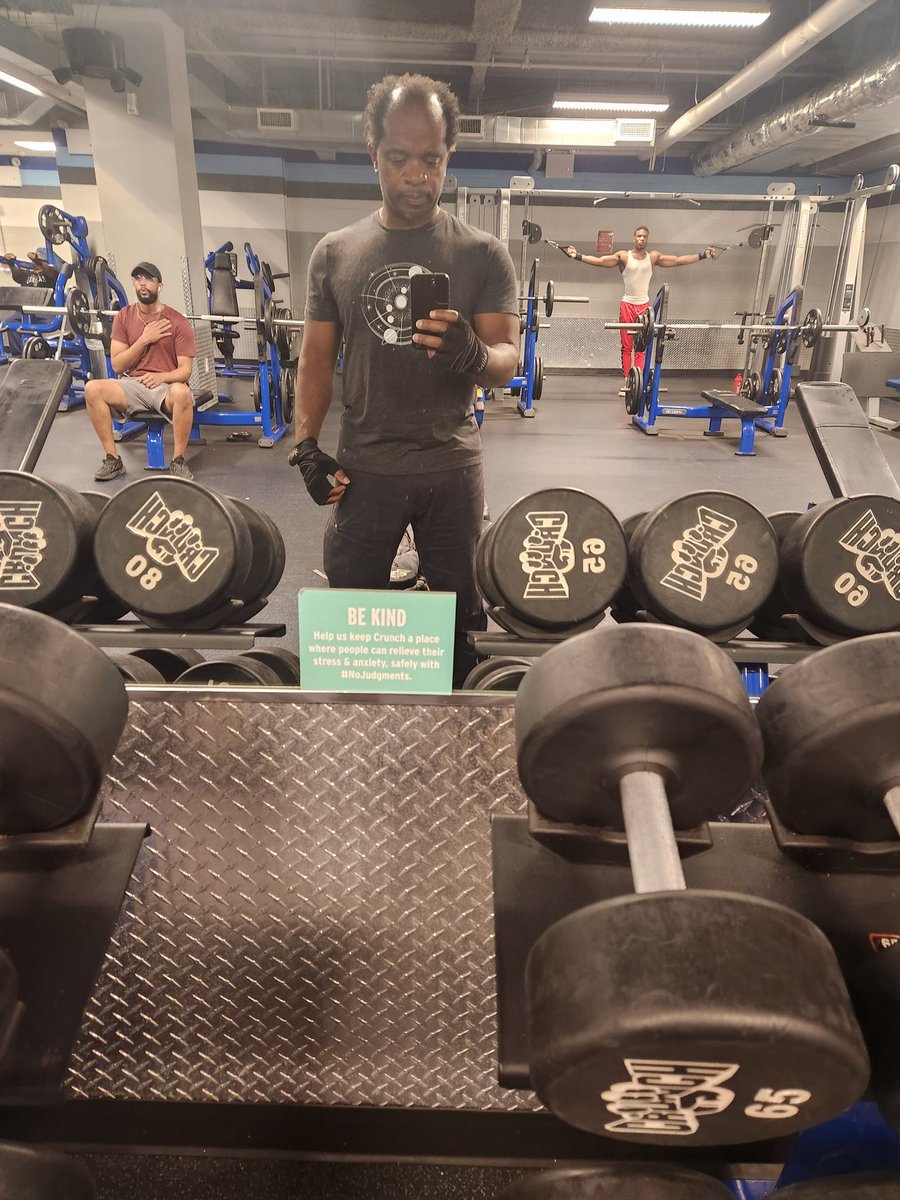 JosephPIllidge's tweet photo. Friday afternoon workout and soundtrack. #HipHop50
#ReleaseYoDelf
#TheLASong
#TheSpaceProgram https://t.co/0E85rLYamZ