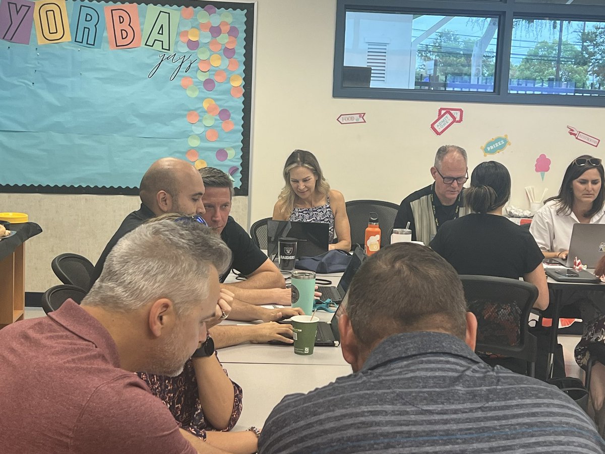 Yorba_DrLuther's tweet photo. Yorba Middle School set the course for our new year as πͺTHE GREATEST STAFF, TEAMS & SCHOOL ON EARTH! πͺ These educators are just one reason YMS is phenomenal. #theTOROway #weareYORBA #weareOUSD https://t.co/4XzornshW8