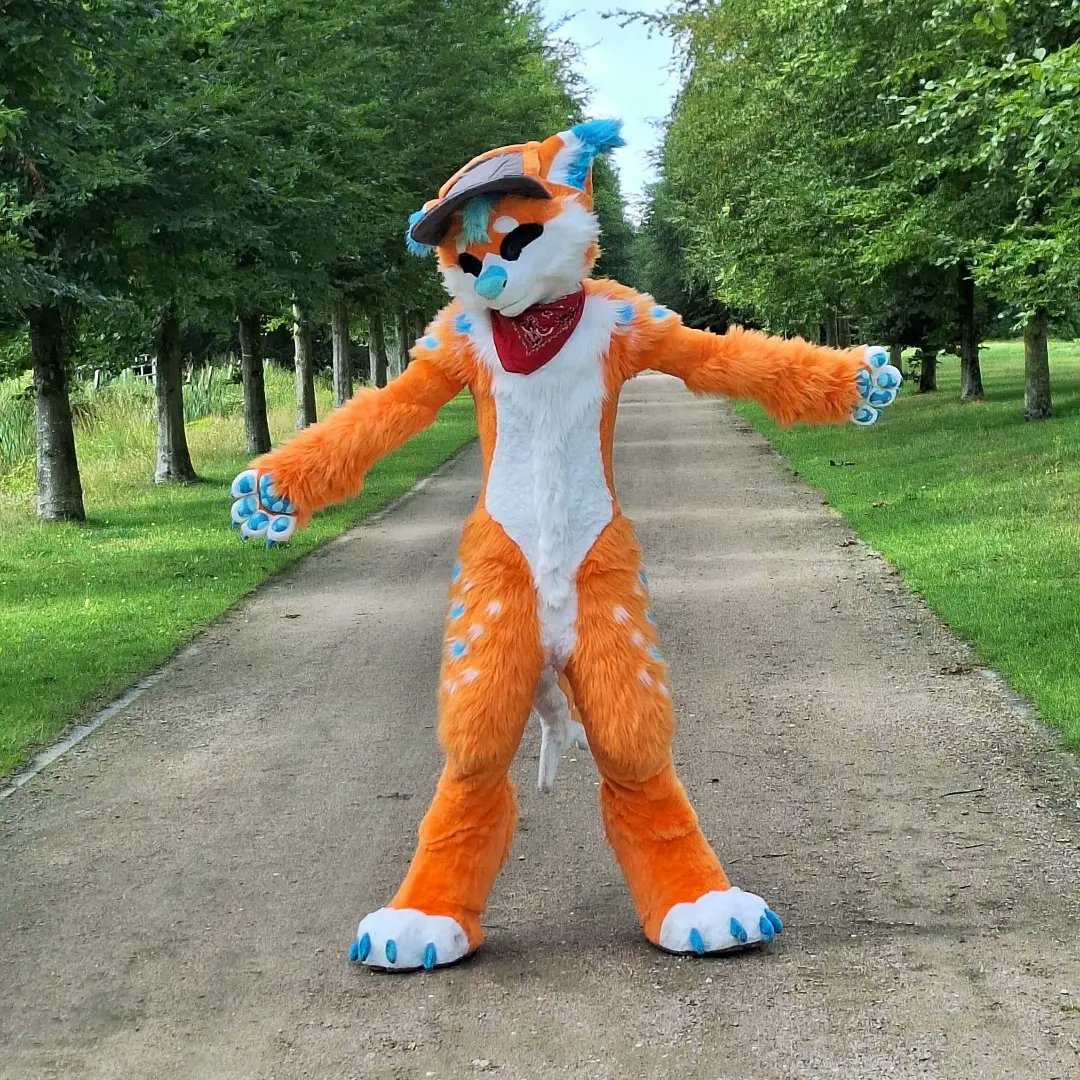 Bitti on X: Feeling cute this #fursuitfriday #furry #fursuit