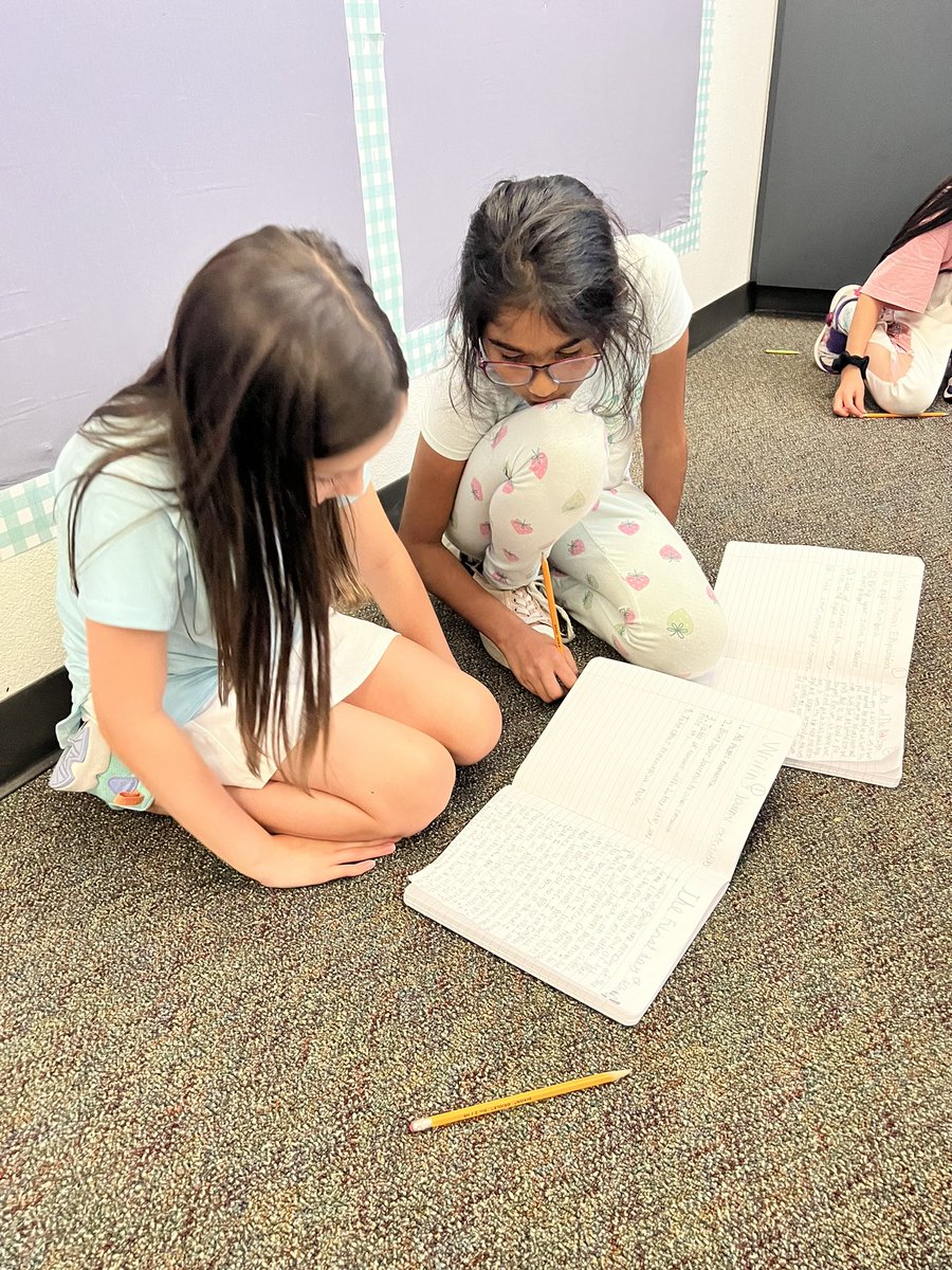 Cunningham_4th's tweet photo. Establishing writing partnerships week 1 @nicholsfrisco https://t.co/Pp3BOnaZsL