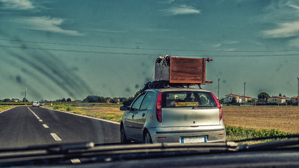 Let's skip the furnishing fiasco this #backtoschool season. (You know, the cross-country hauls… mattresses flapping in the wind…)

Make the smart choice, with hassle-free #furniturerental and customizable student packages starting at just $150/month: bit.ly/3dpTsdx