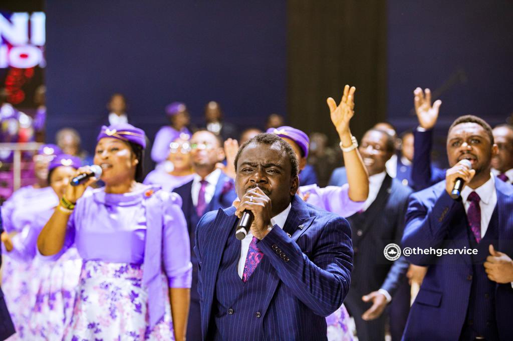 rccghq's tweet image. Leading us as we worship the Lord for the Holy Ghost Service is @Rccgpraiseteam1 

Day 5
Holy Ghost Service
71st Annual Convention
#BeyondExpectations
#RCCG