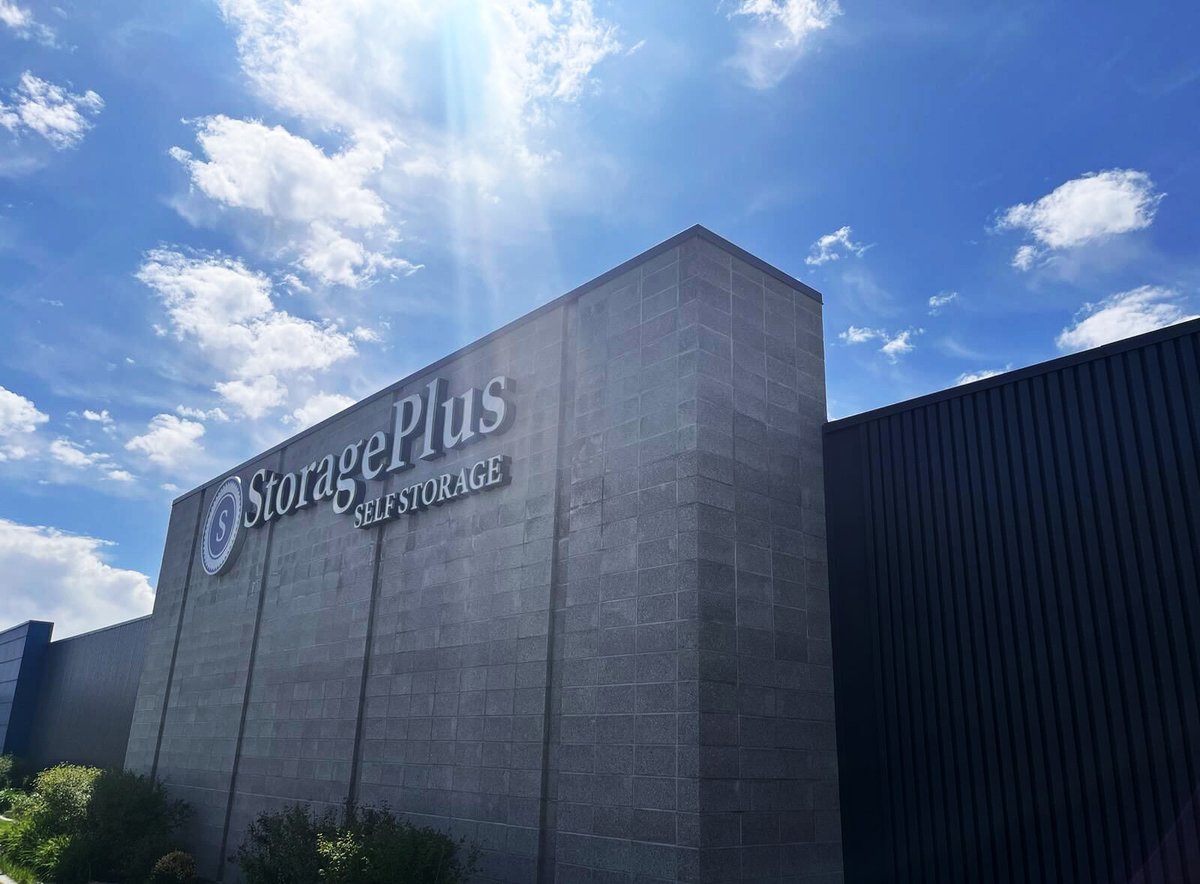Another sunny weekend in the forecast. The perfect weather to clear out the garage! Stop by one of our convenient locations. Our friendly, knowledgable facility hosts can help you determine the best solution for all your storage needs.
StoragePlus.com

#storagesolutions